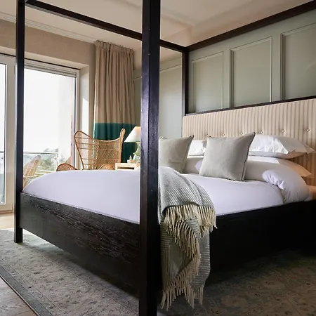 因其多尼岛spa酒店